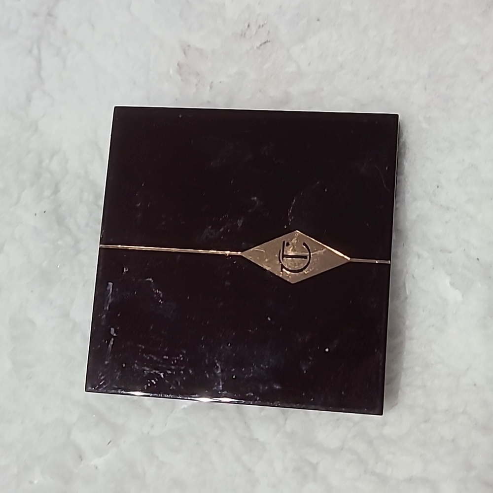 Charlotte Tilbury palette for sale